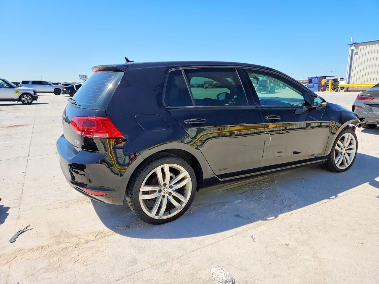 VOLKSWAGEN GOLF 2015 — 4