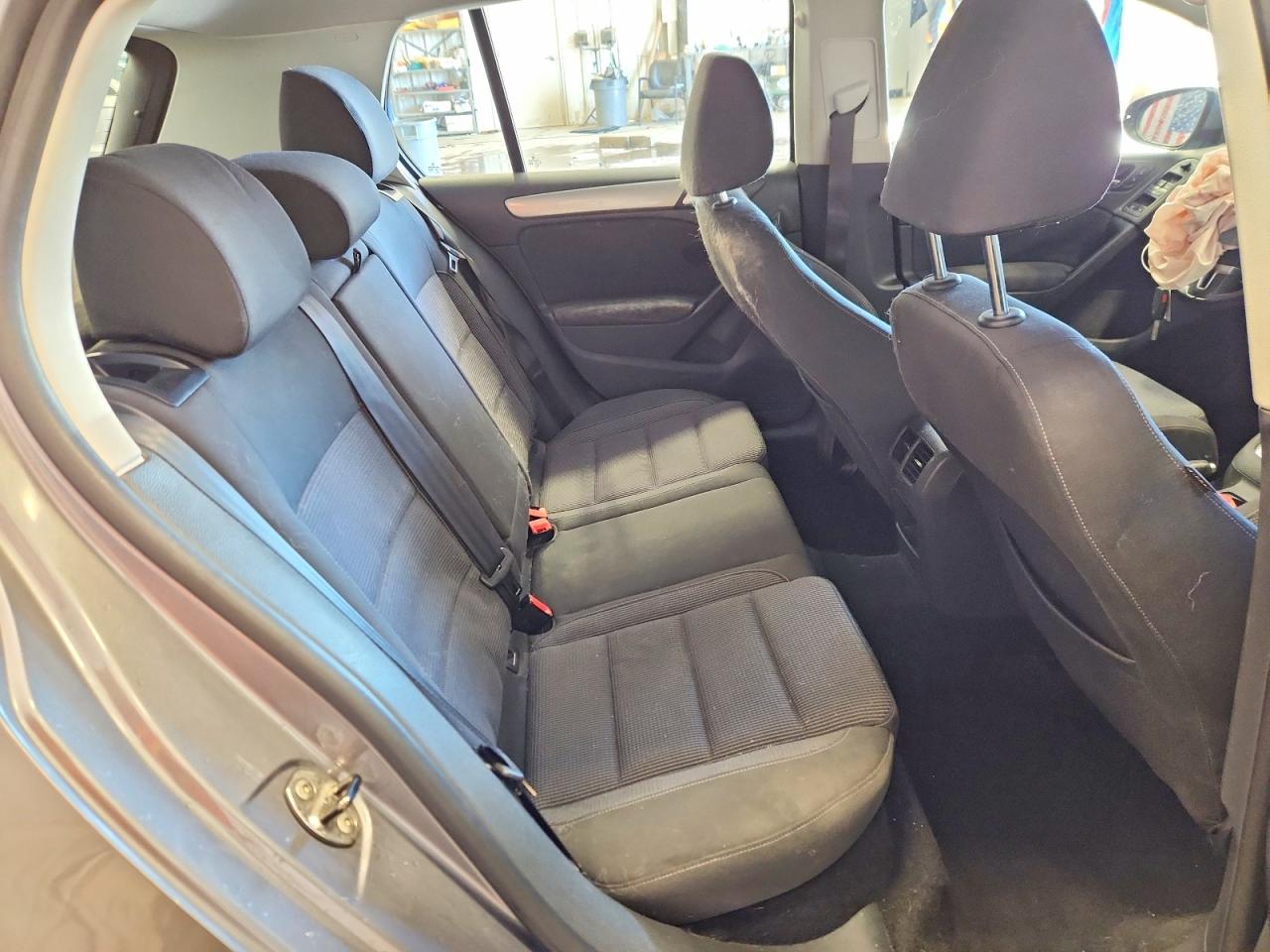 VOLKSWAGEN GOLF 2013 — 11