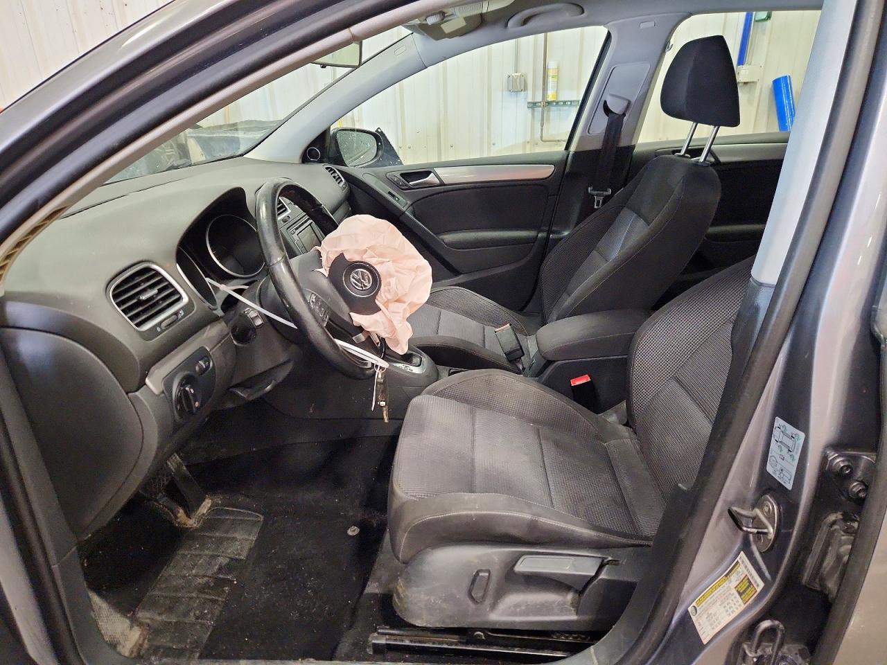 VOLKSWAGEN GOLF 2013 — 8