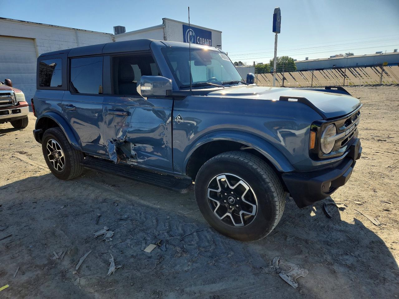 2024 FORD BRONCO OUTER BANKS