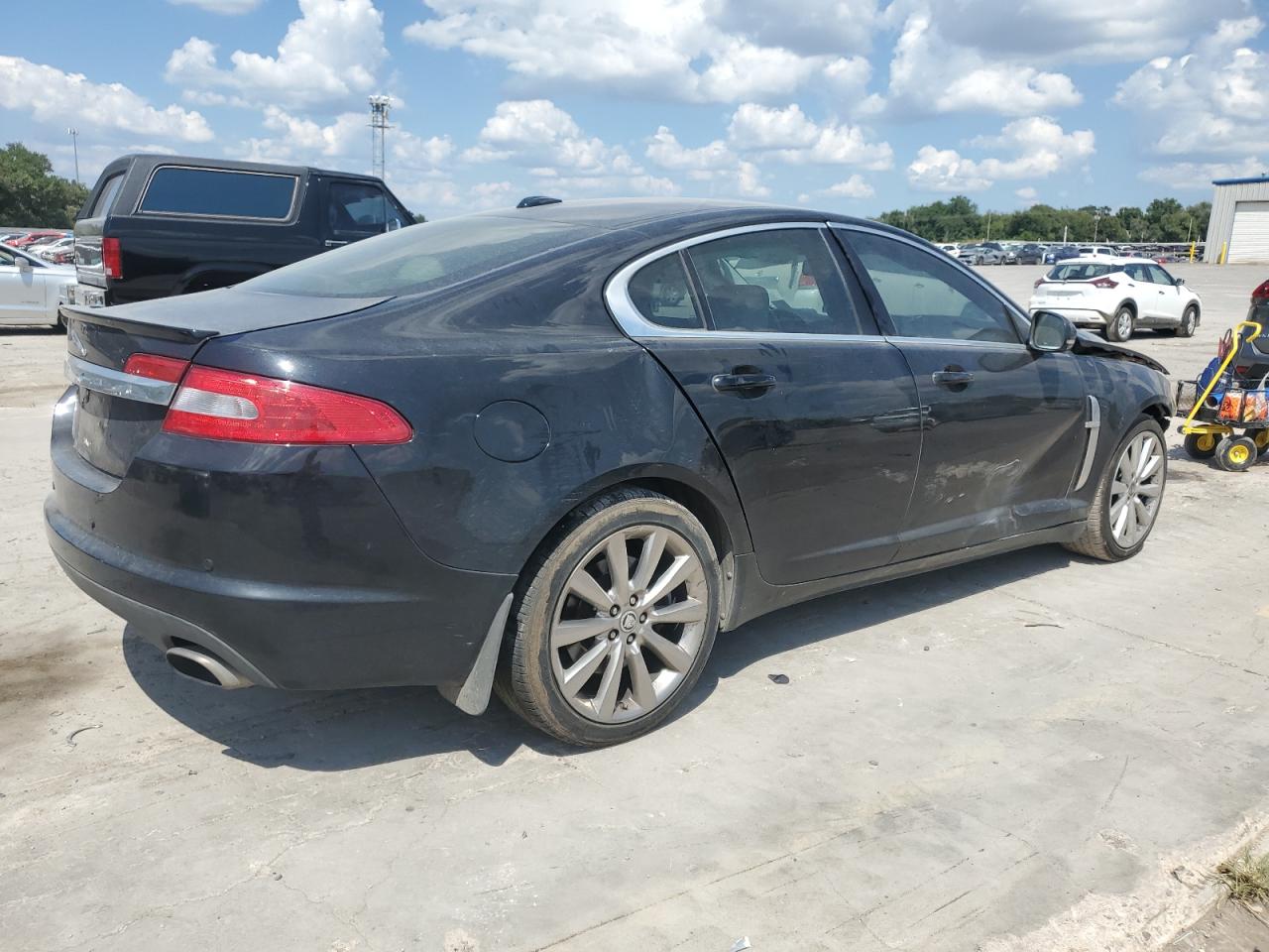 JAGUAR XF PREMIUM 2010 — 4