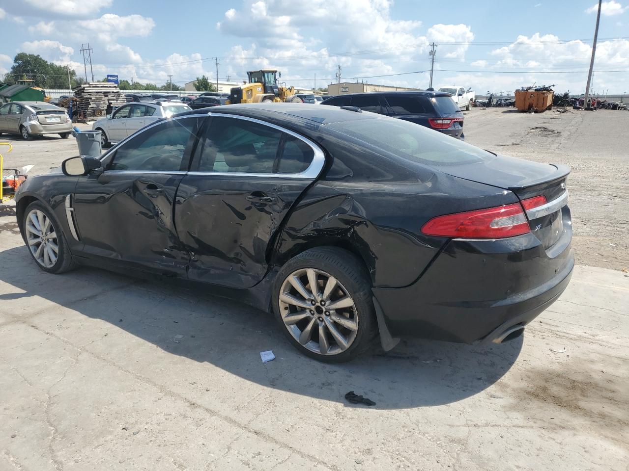 JAGUAR XF PREMIUM 2010 — 3