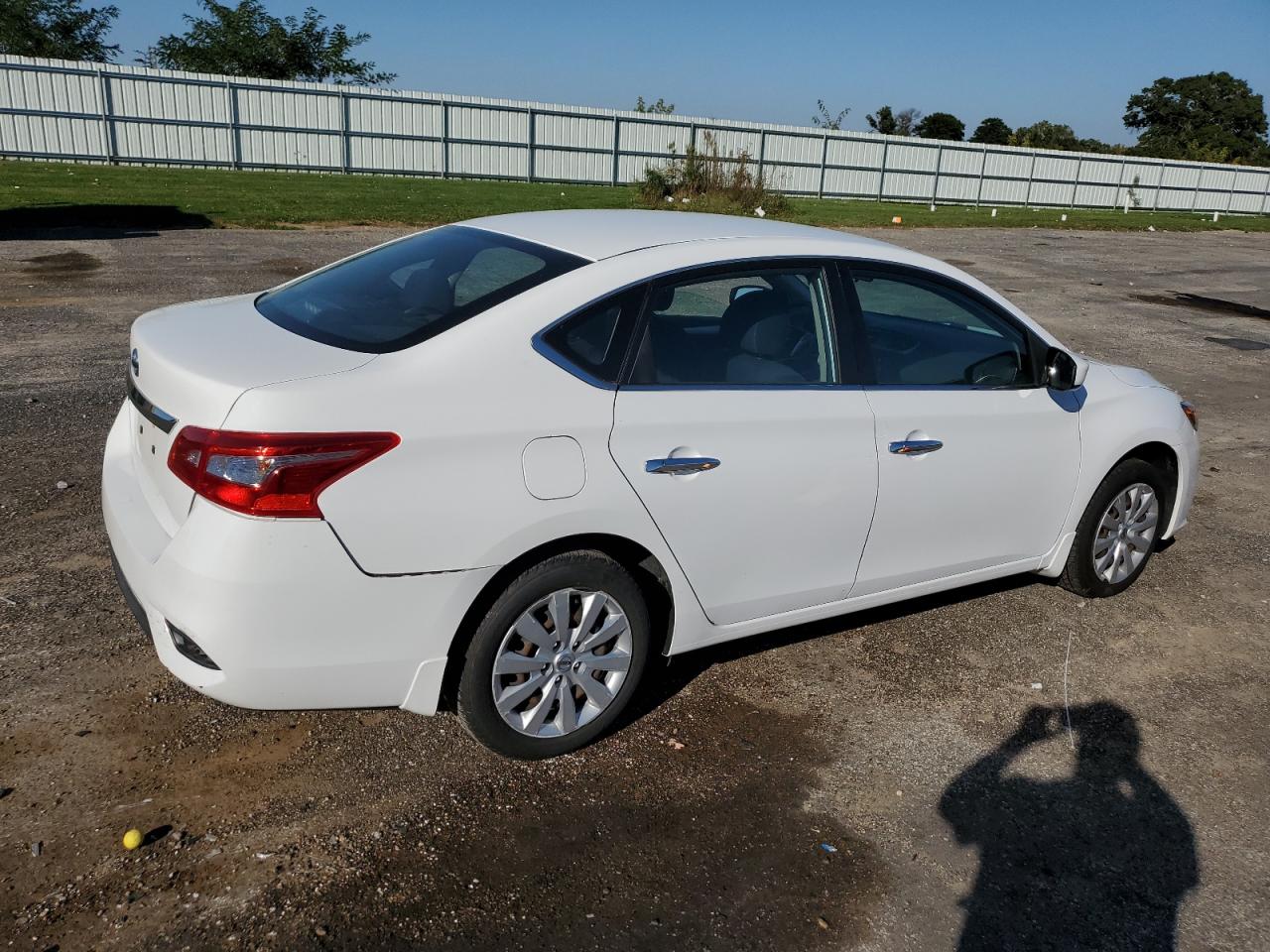 NISSAN SENTRA 2016 — 4
