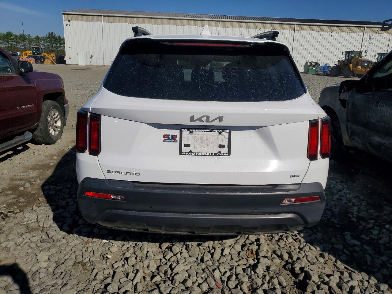 KIA SORENTO 2023 — 7