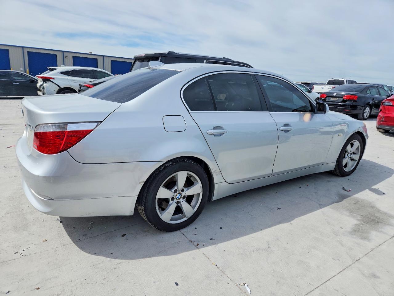 BMW 530 2007 — 4