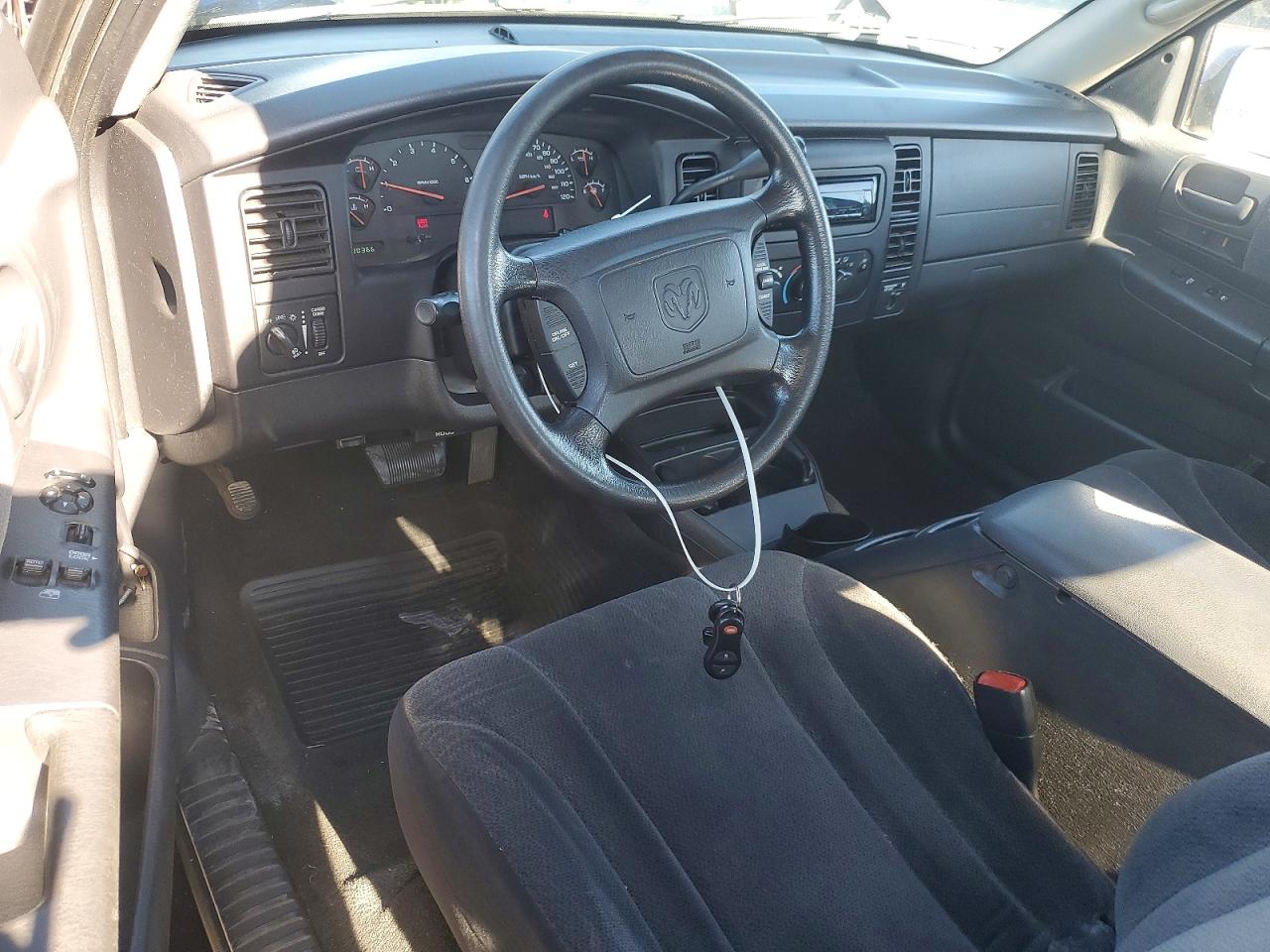 DODGE DAKOTA 2004 — 9