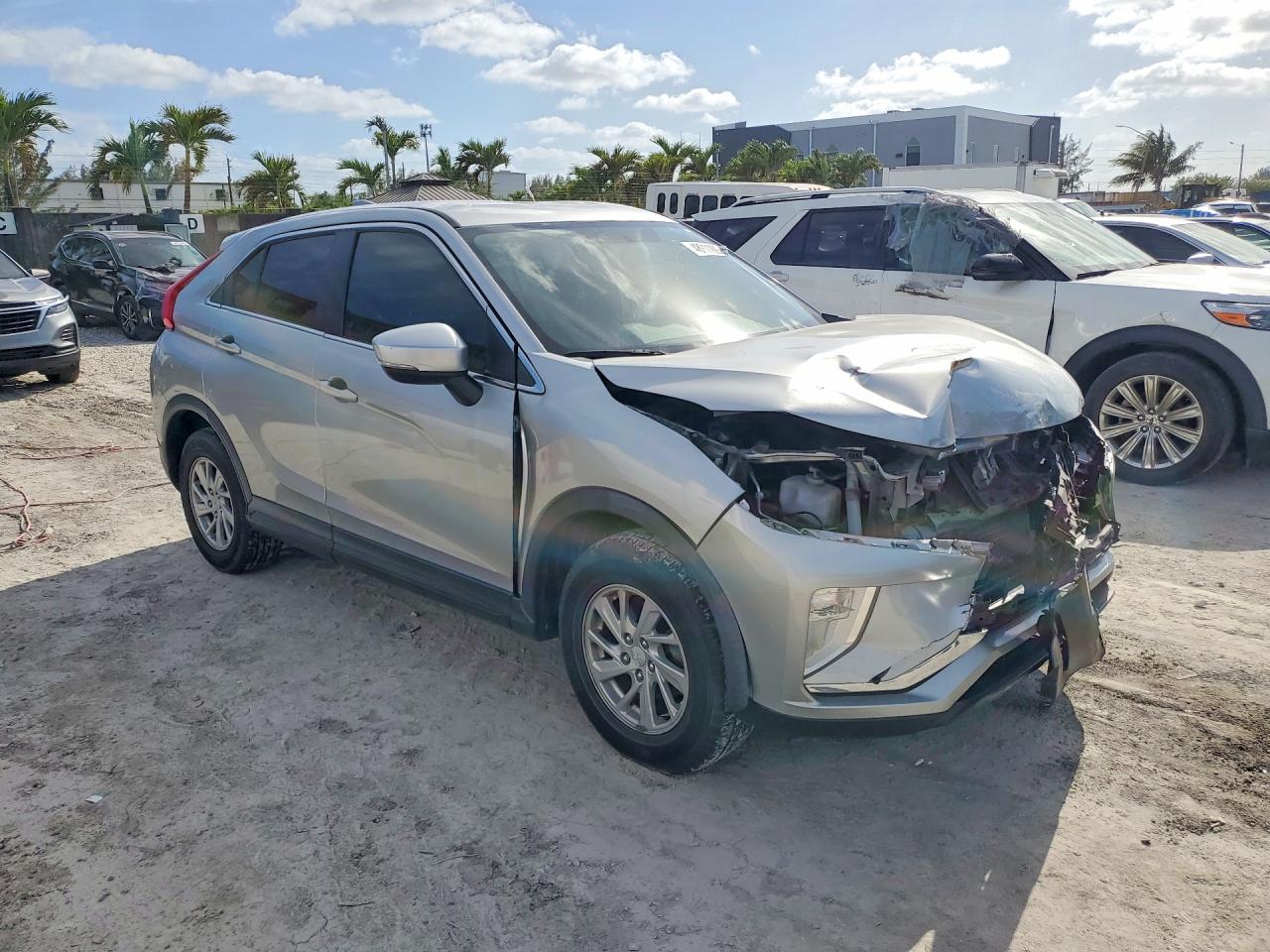 2019 MITSUBISHI ECLIPSE CROSS ES