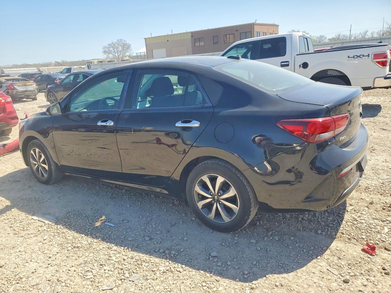KIA RIO 2021 — 3