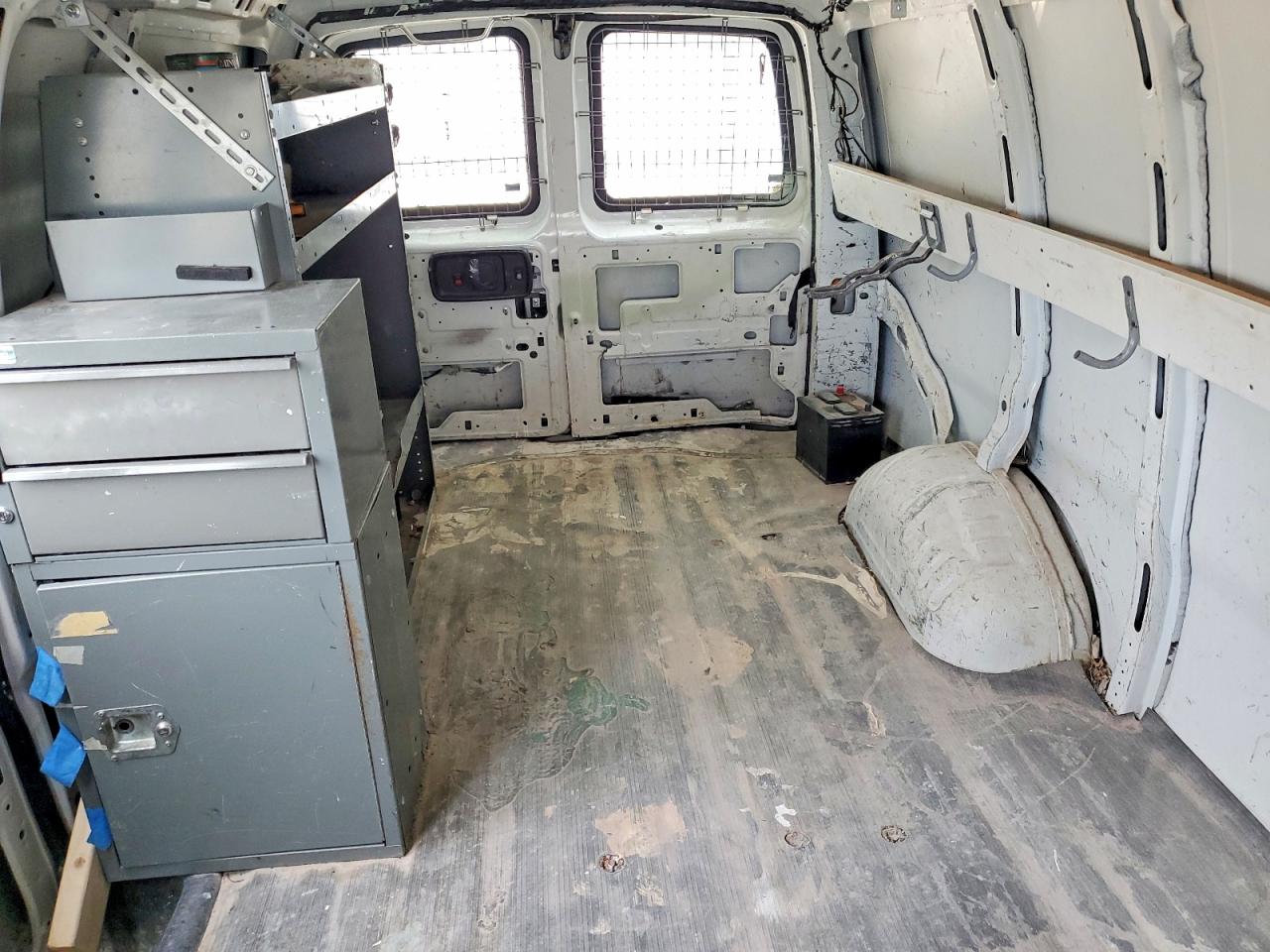 CHEVROLET EXPRESS G2500 2013 — 11