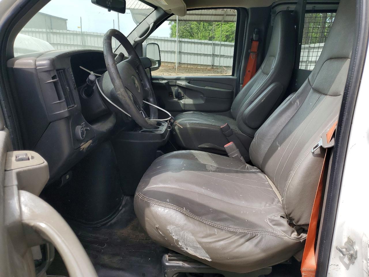 CHEVROLET EXPRESS G2500 2013 — 8