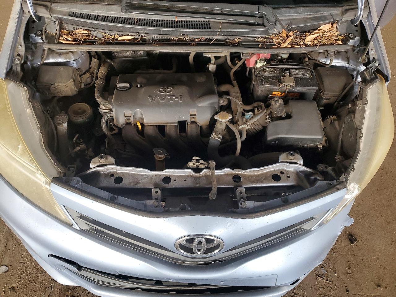 TOYOTA YARIS 2013 — 13