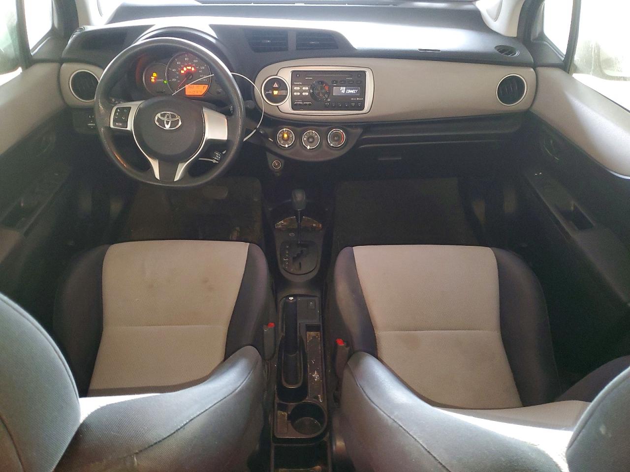 TOYOTA YARIS 2013 — 10