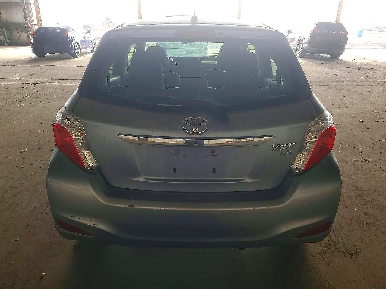 TOYOTA YARIS 2013 — 8