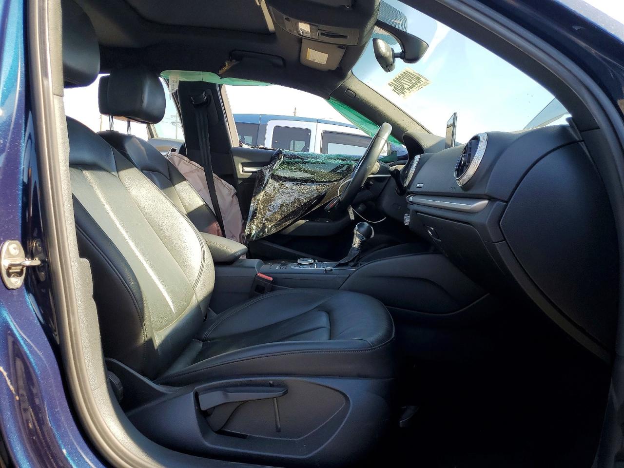 AUDI A3 2019 — 8