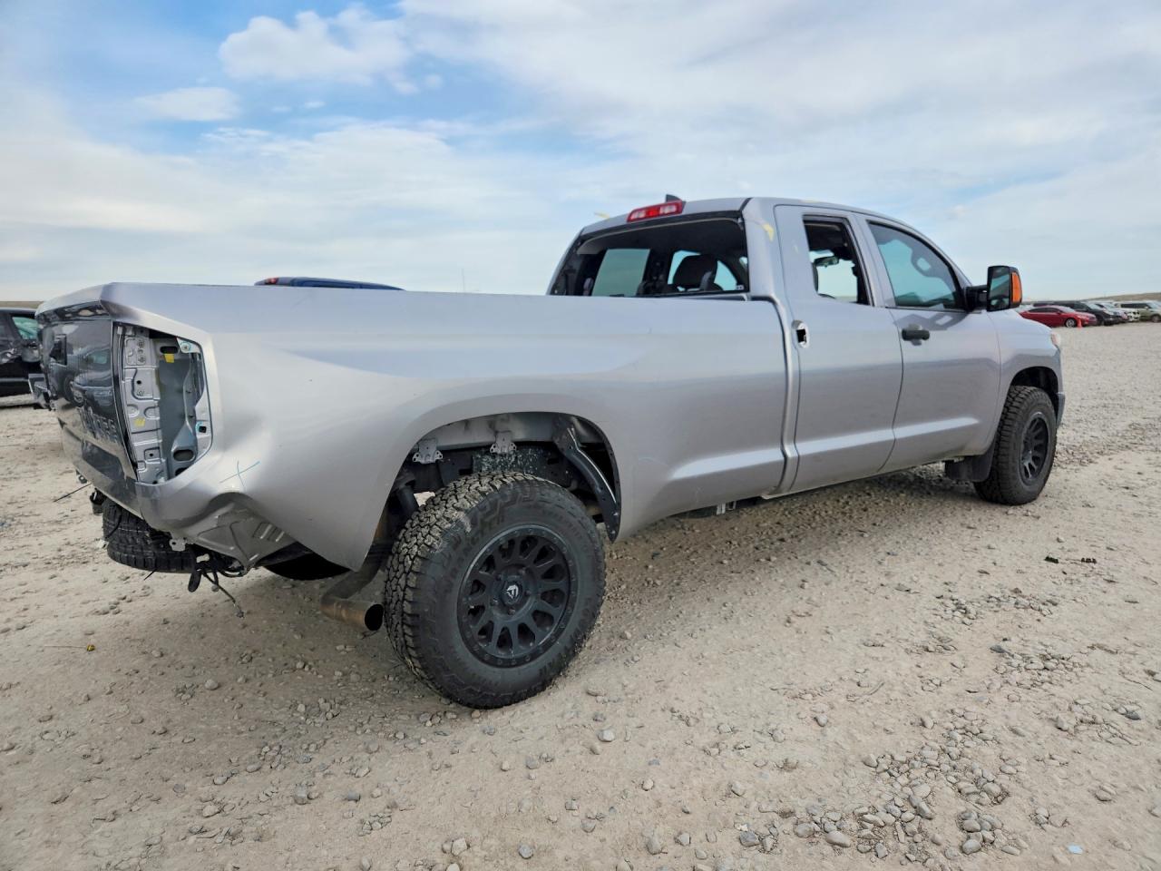 TOYOTA TUNDRA 2020 — 4