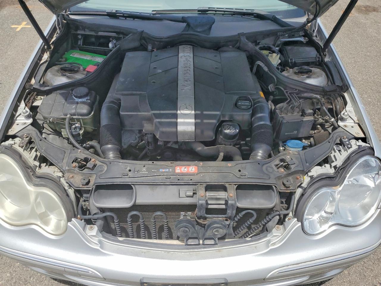 MERCEDES-BENZ C 2005 — 12