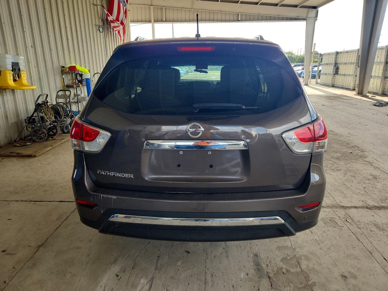 NISSAN PATHFINDER 2016 — 7