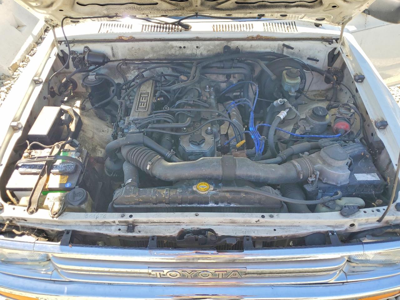 TOYOTA PICKUP 1991 — 13
