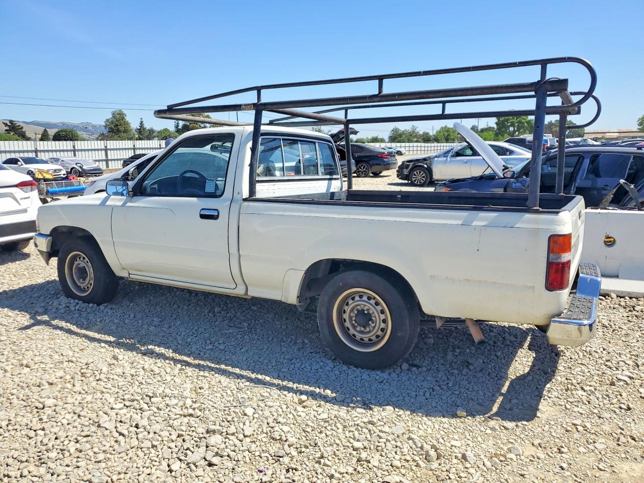 TOYOTA PICKUP 1991 — 3