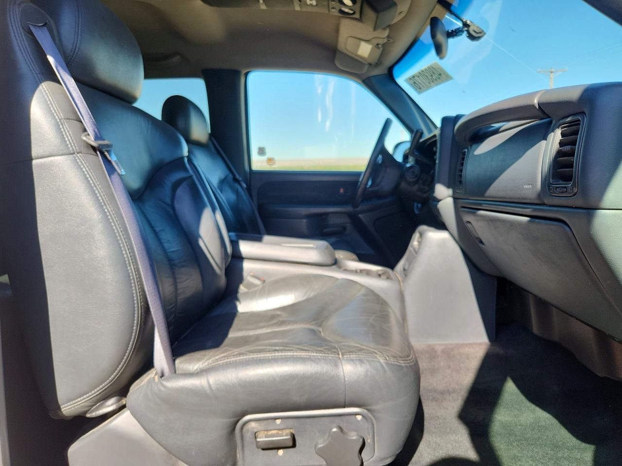 GMC NEW SIERRA 2000 — 11