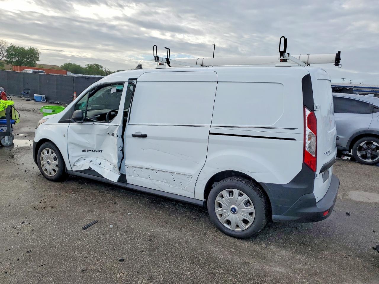 FORD TRANSIT CONNECT 2023 — 3