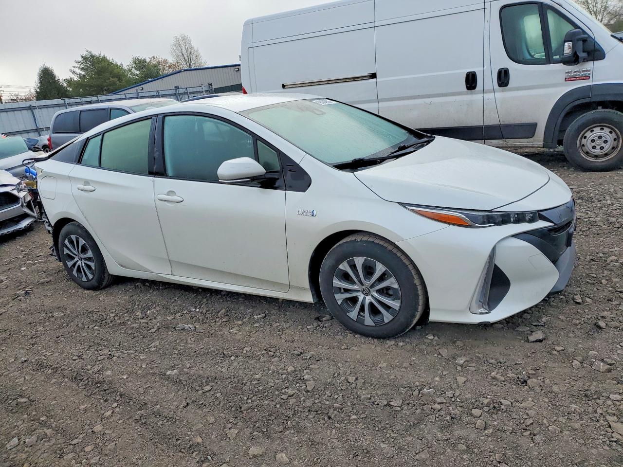 2020 TOYOTA PRIUS PRIME LE