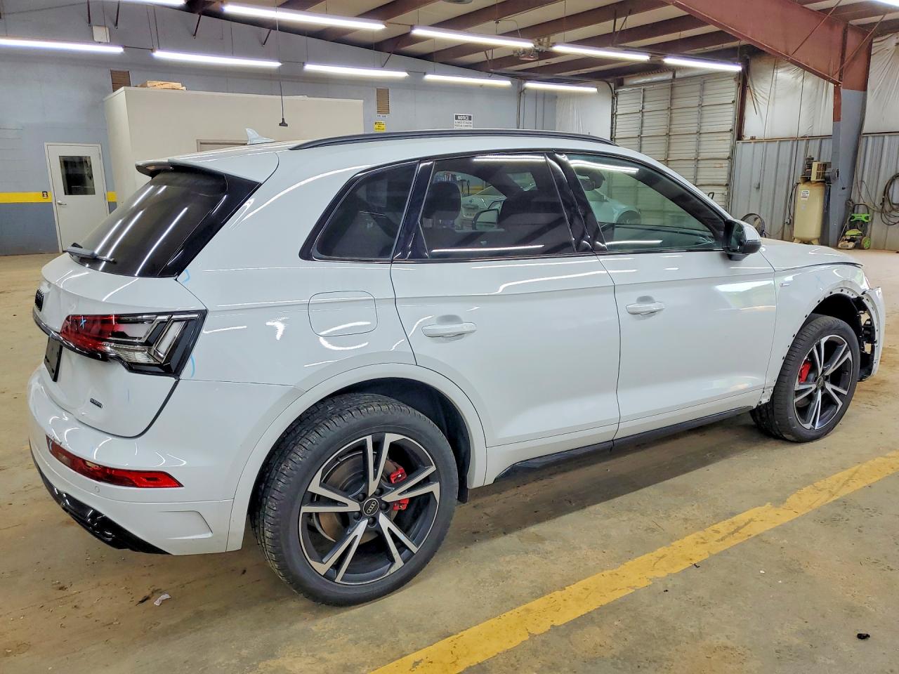 AUDI Q5 2025 — 4