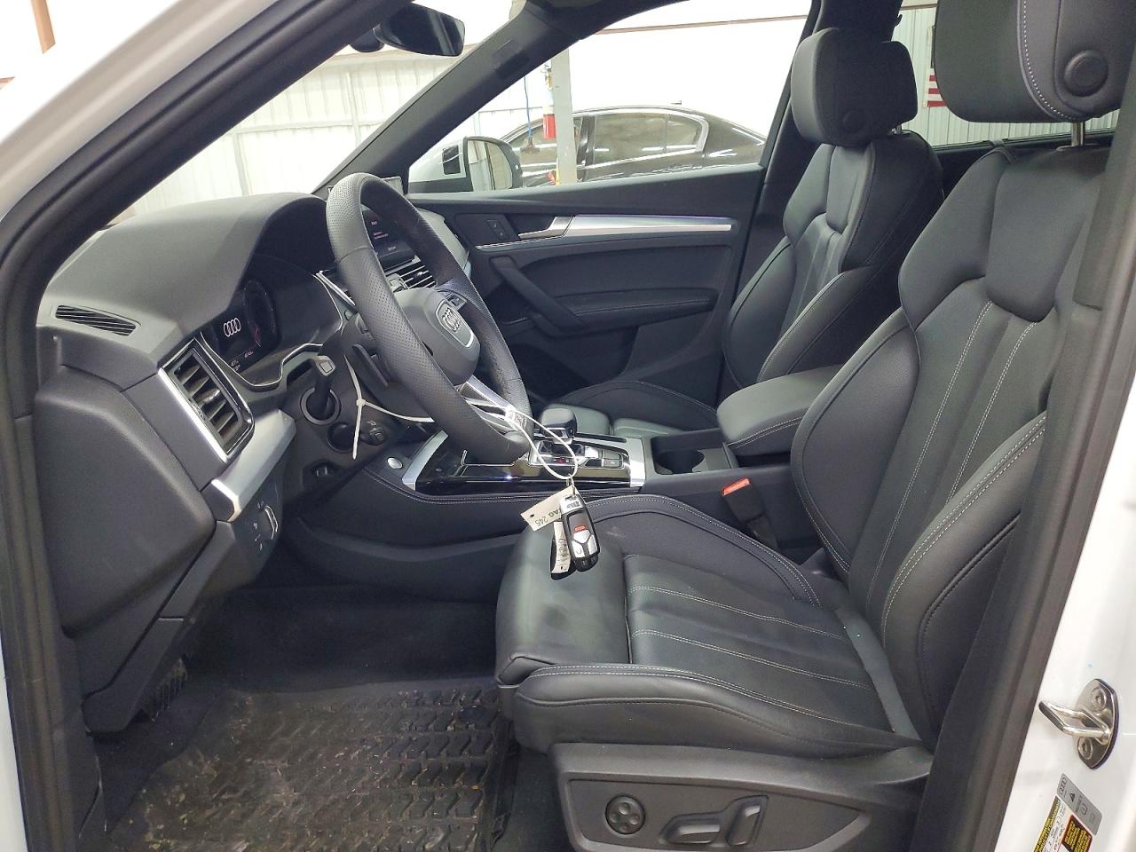 AUDI Q5 2025 — 8