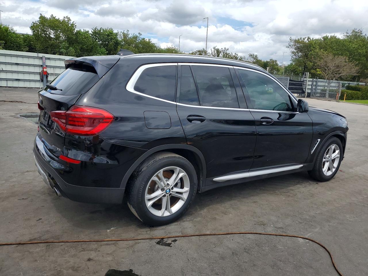 BMW X3 2021 — 4