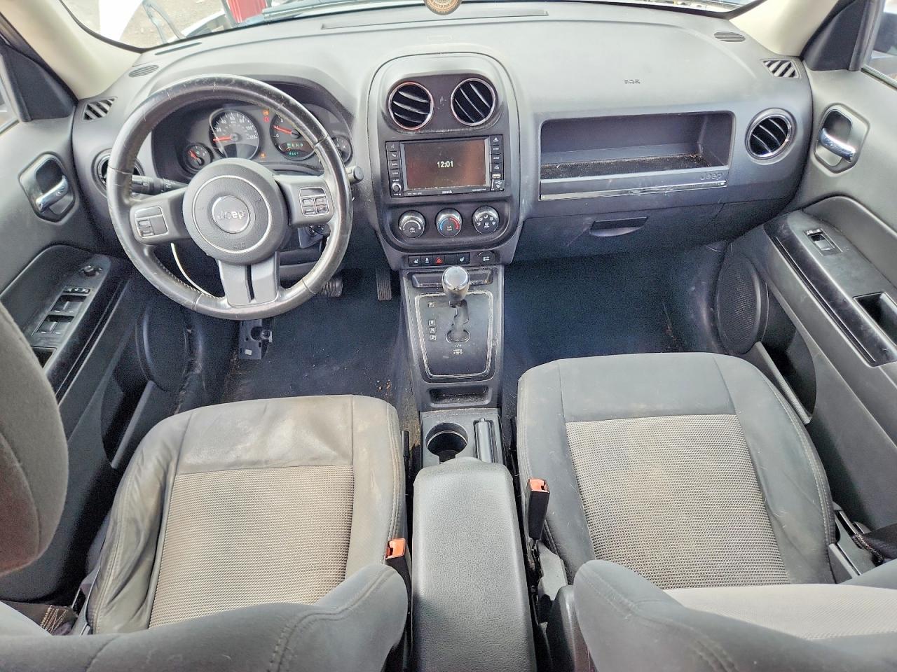 JEEP PATRIOT 2011 — 9