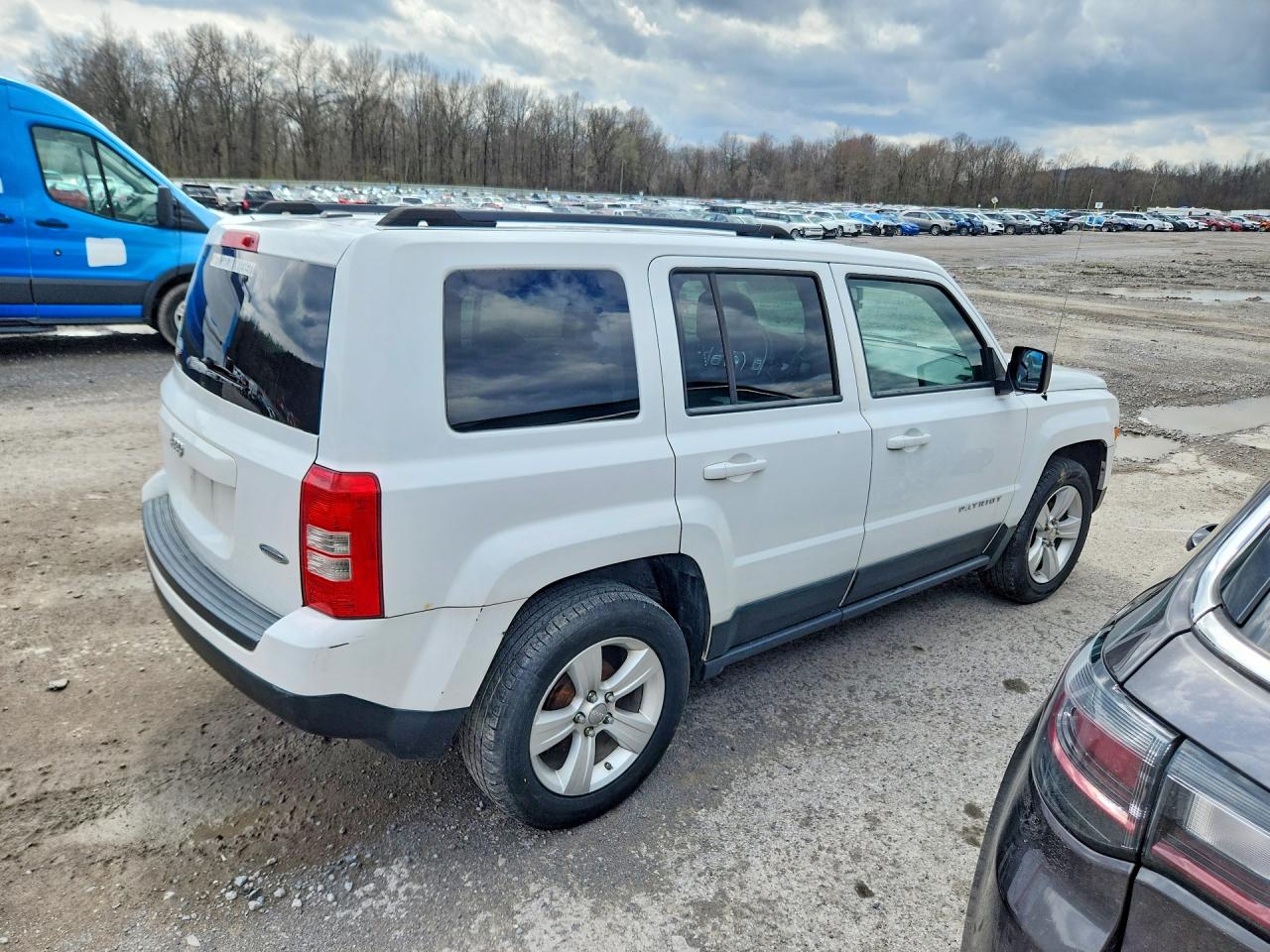 JEEP PATRIOT 2011 — 4