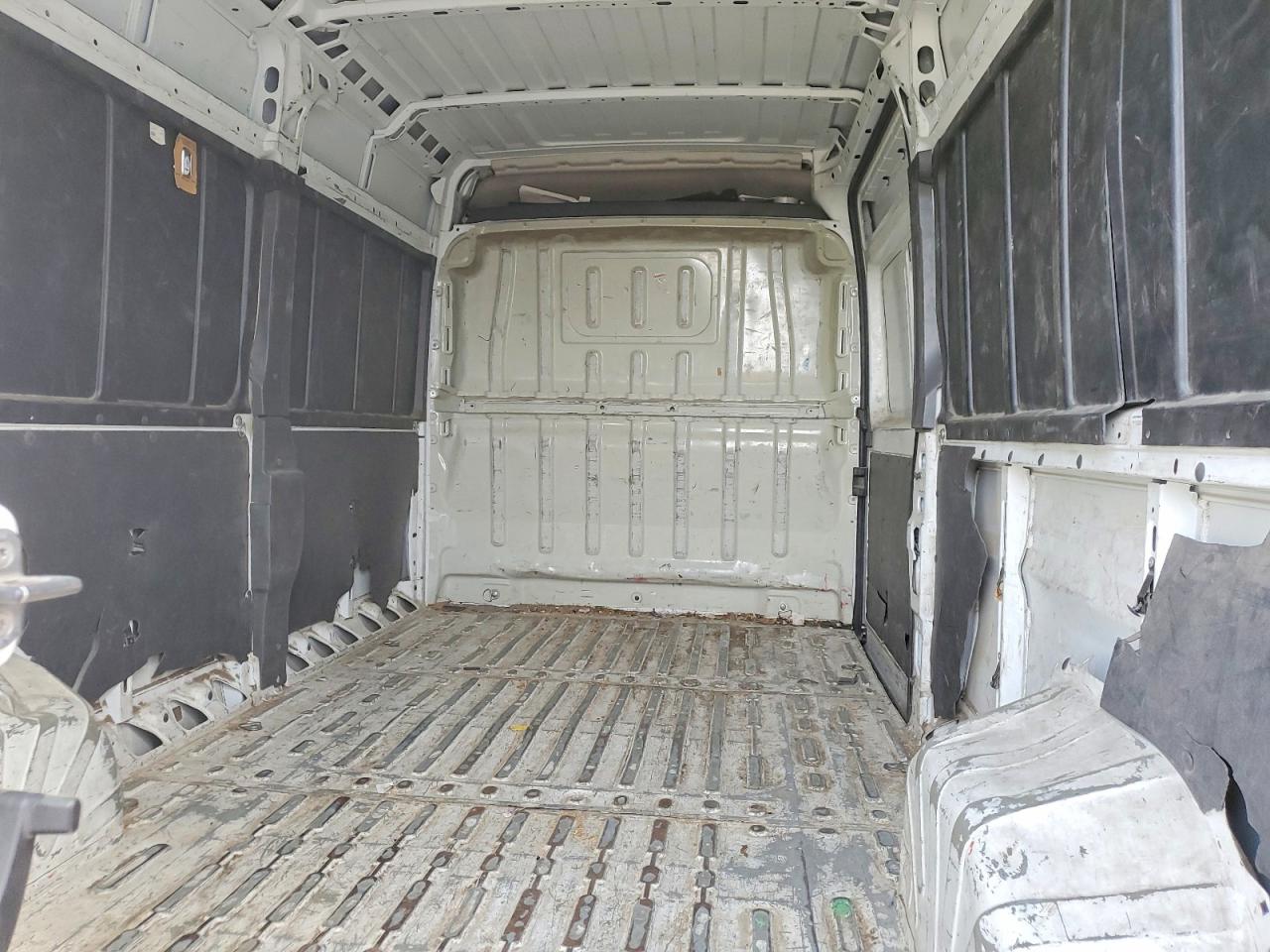 RAM PROMASTER 2500 2021 — 11