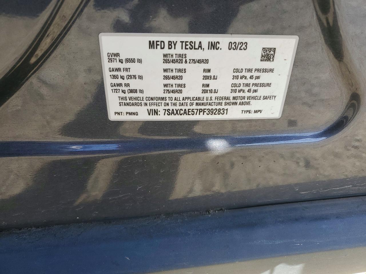 TESLA MODEL X 2023 — 13