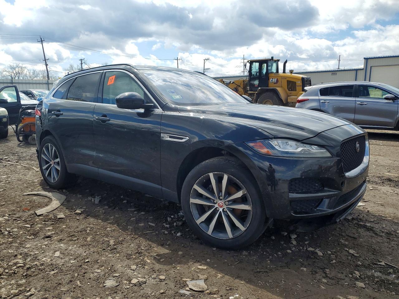 2018 JAGUAR F-PACE PRESTIGE