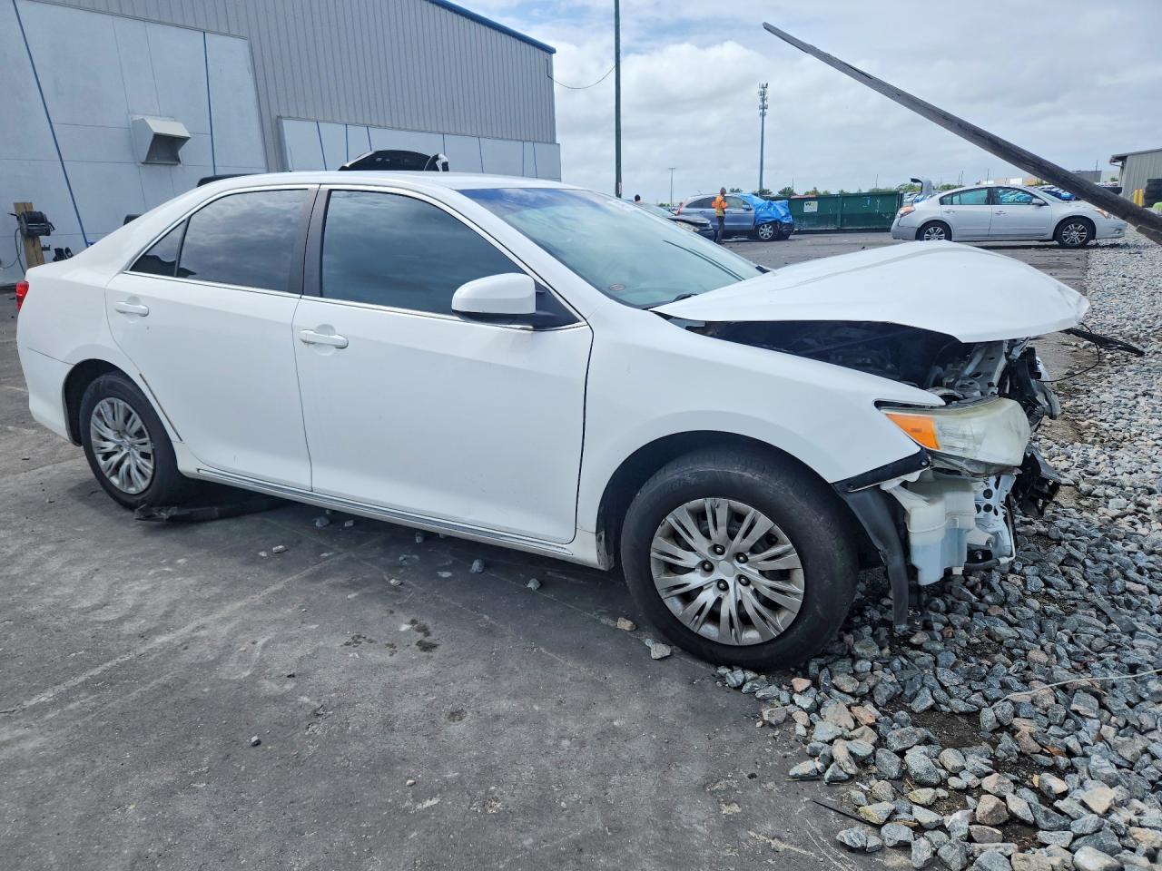 TOYOTA CAMRY 2014 — 5