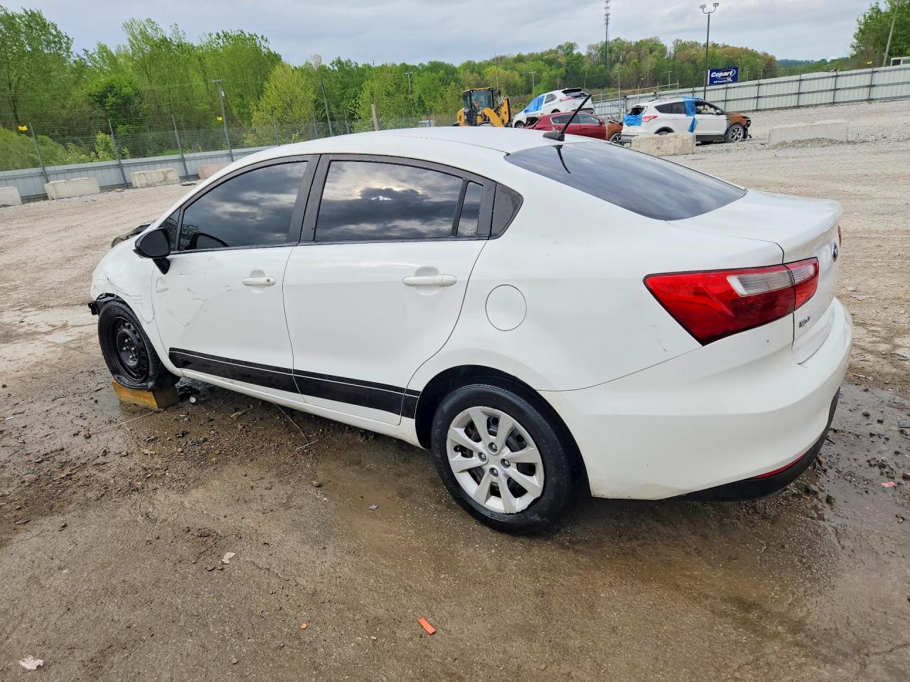 KIA RIO 2016 — 3