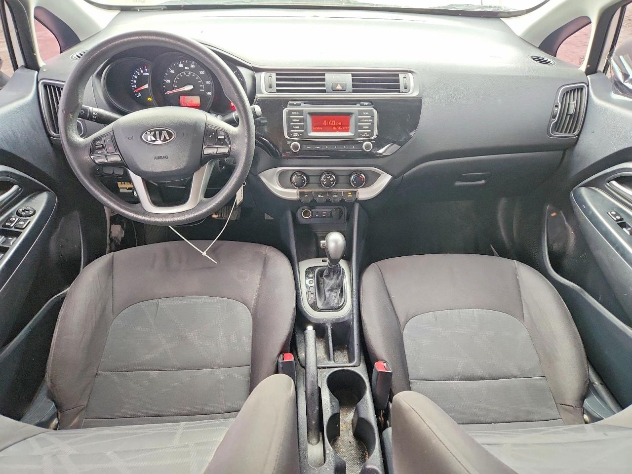 KIA RIO 2016 — 9