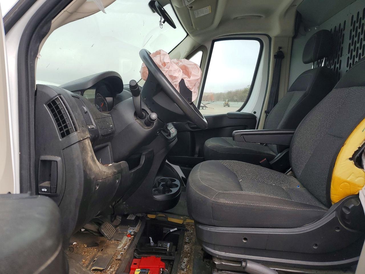 RAM PROMASTER 2500 2021 — 8