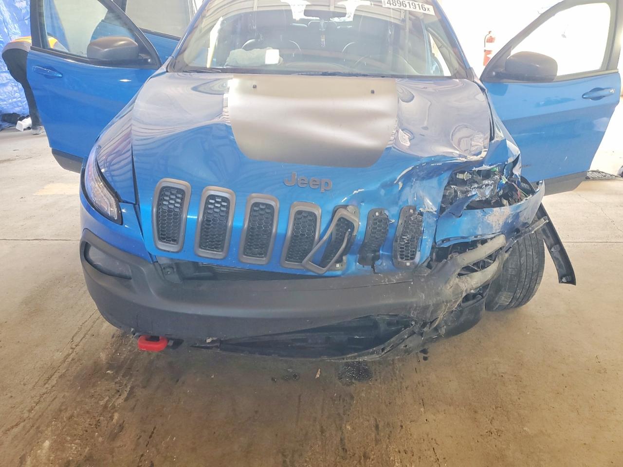 JEEP CHEROKEE 2018 — 13