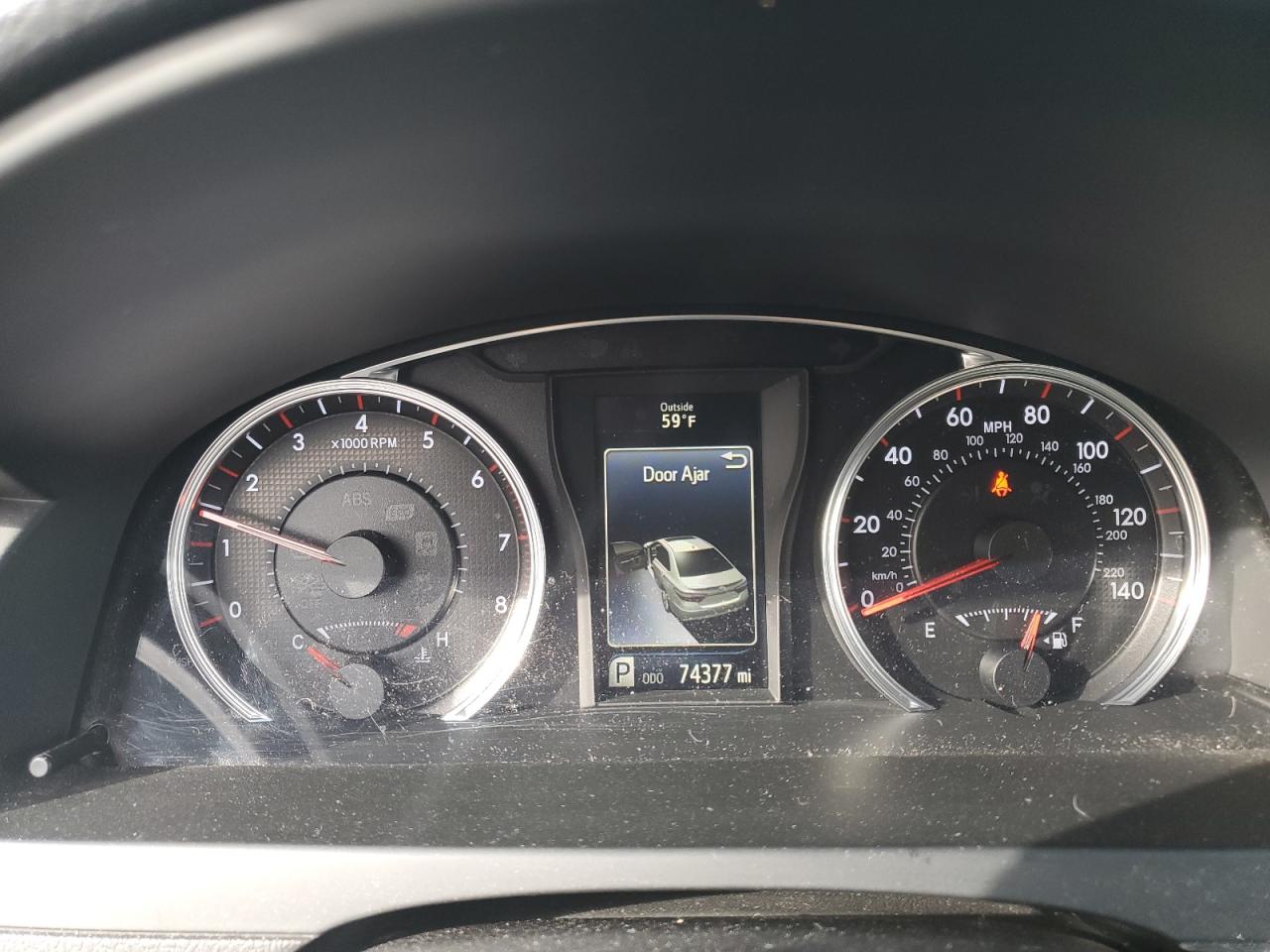 TOYOTA CAMRY 2016 — 10