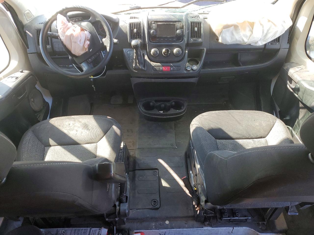 RAM PROMASTER 1500 2017 — 9