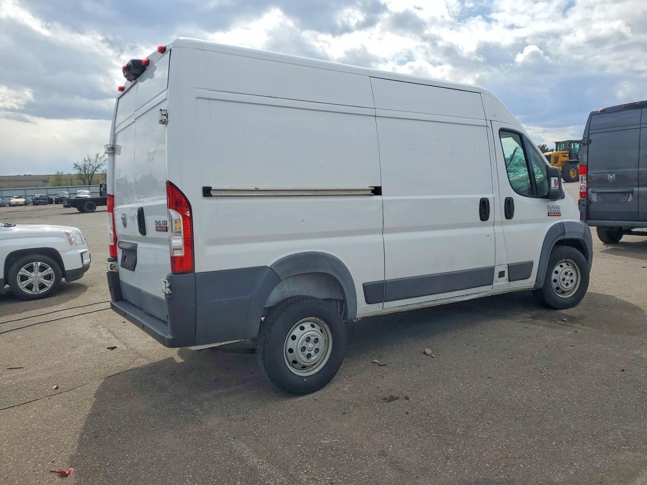RAM PROMASTER 1500 2017 — 4