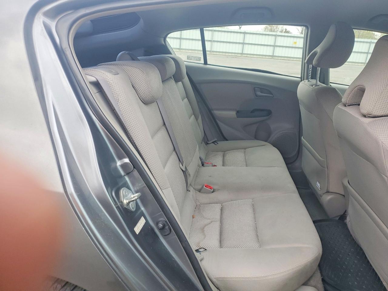 HONDA INSIGHT 2010 — 11