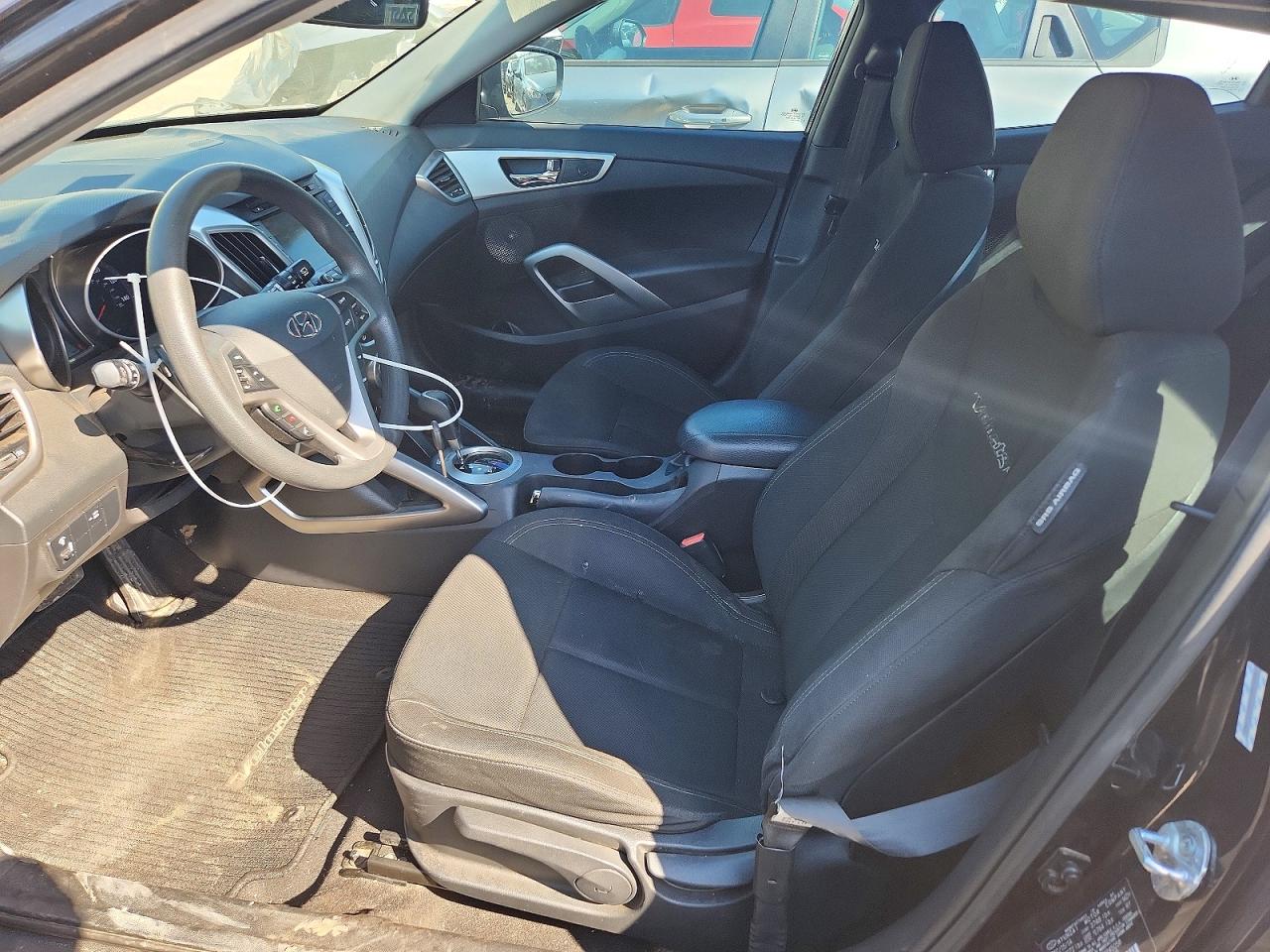 HYUNDAI VELOSTER 2015 — 8