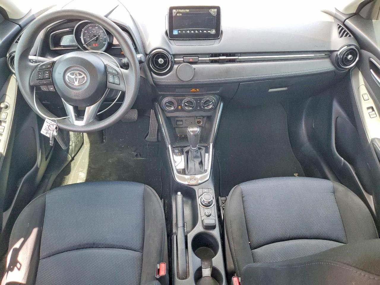 TOYOTA YARIS IA 2017 — 9