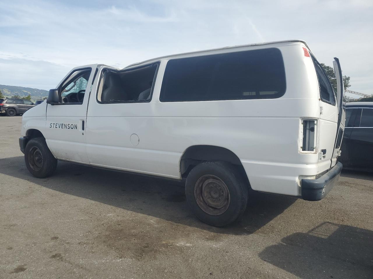 FORD ECONOLINE 2011 — 3