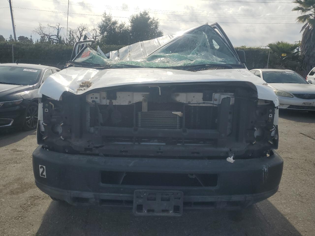 FORD ECONOLINE 2011 — 6