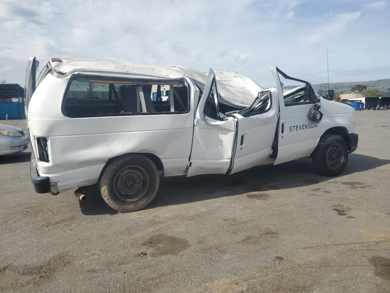FORD ECONOLINE 2011 — 4