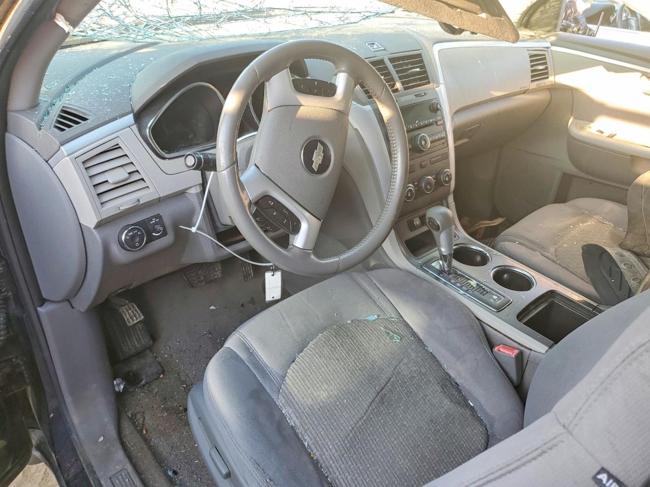CHEVROLET TRAVERSE 2010 — 9