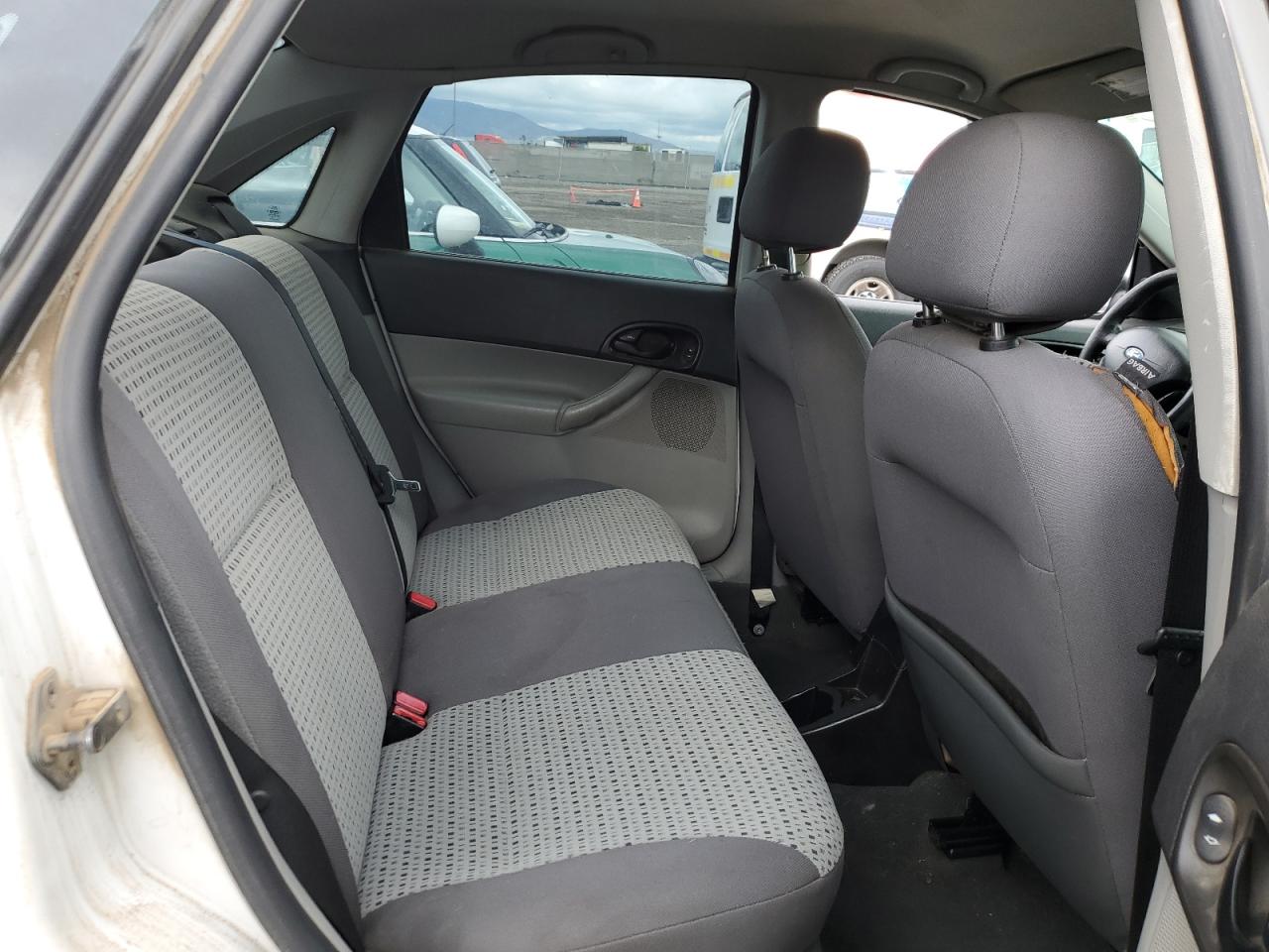 FORD FOCUS ZX4 2007 — 11